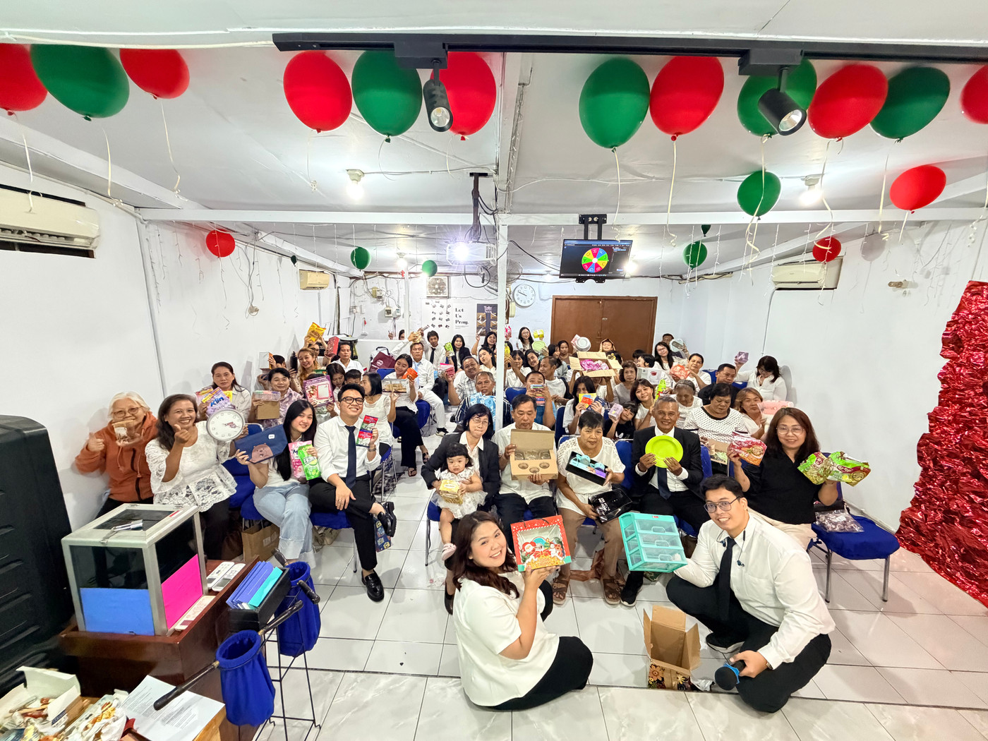 Acara Tukar Kado Awal Tahun 2026